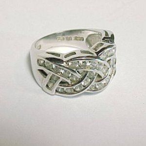 SIZE 5 SOLID STERLING WITH CUBIC STONES RING